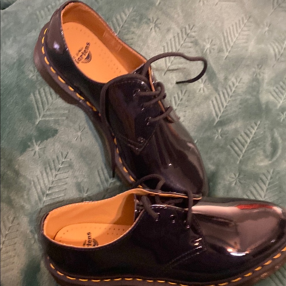Dr. Martens Black Leather Men/Ladies Oxfords